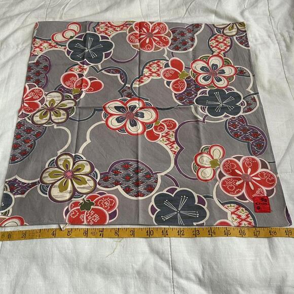 Grey and red Japanese floral print bandana 0856 - Picture 4 of 4